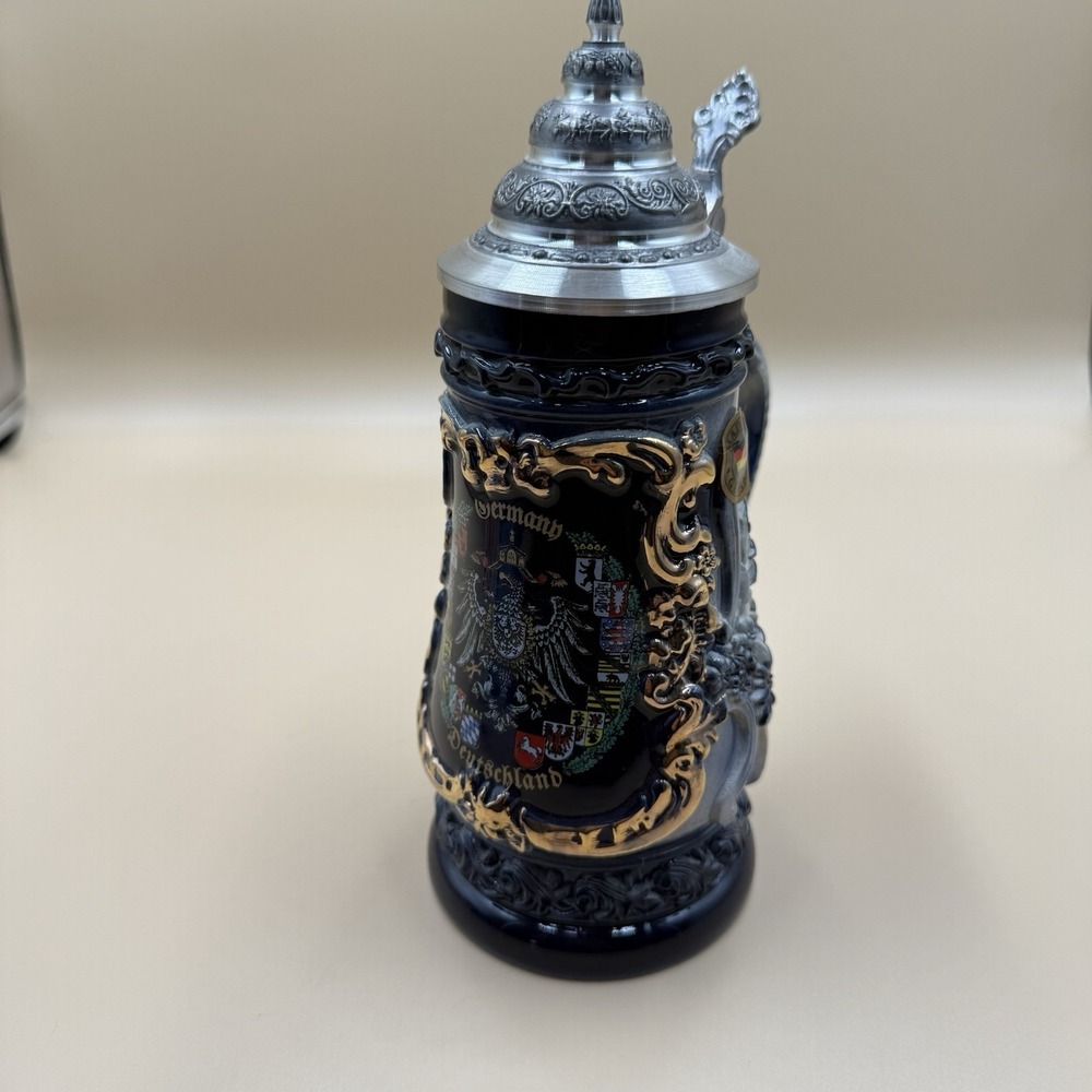 King‎ German Stuttgart Beer Stein Handmade Pewter Lid Hand Painted 0.5L 8"